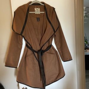 Womens fall/winter coat with hood and belt. Size large